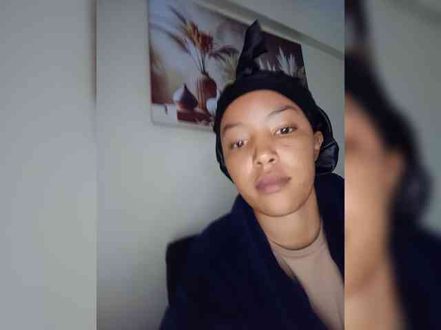 BeautifulGia webcam