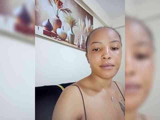BeautifulGia webcam