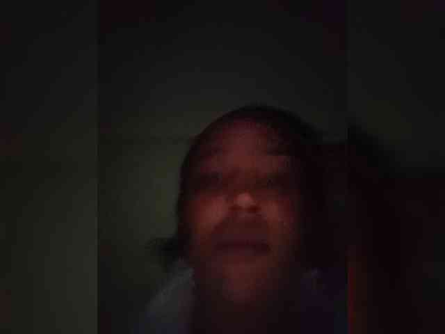 BeautifulGia webcam