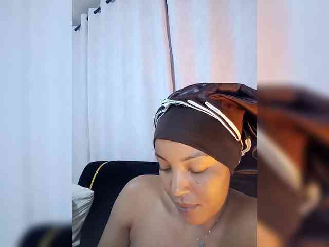 BeautifulGia webcam