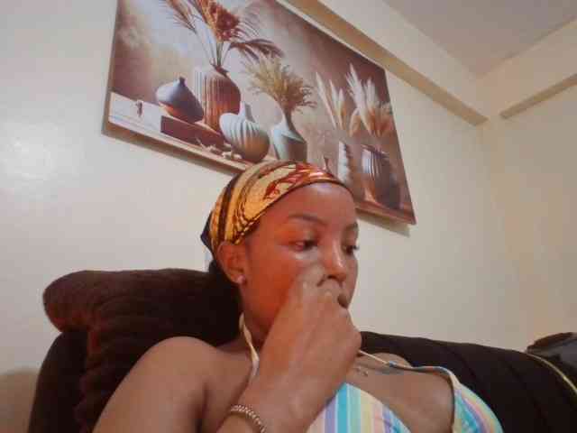 BeautifulGia webcam