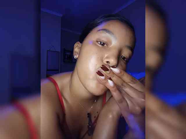 BeautifulGia webcam