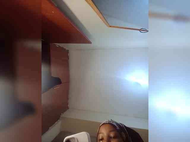 BeautifulGia webcam