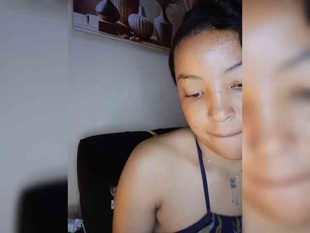 BeautifulGia webcam