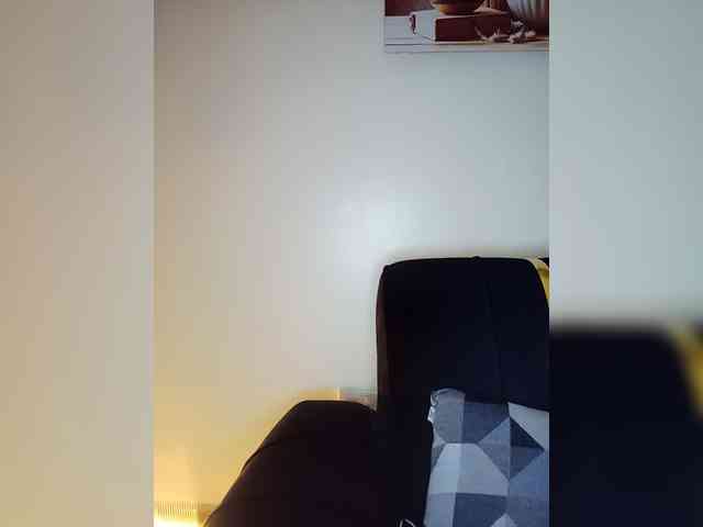 BeautifulGia webcam