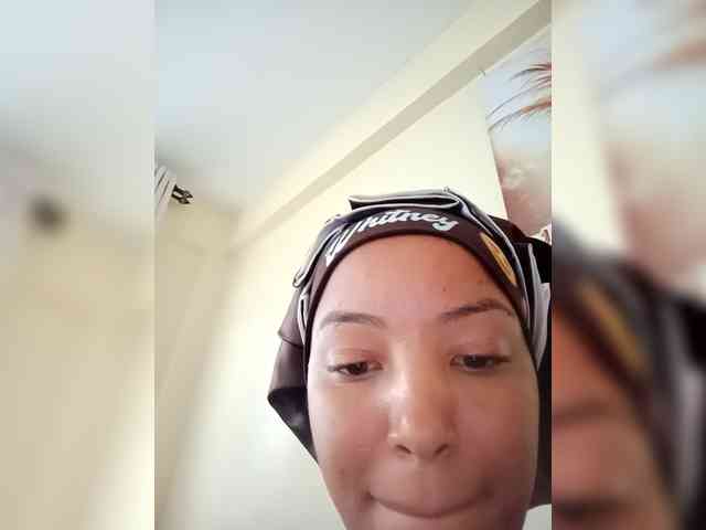BeautifulGia webcam