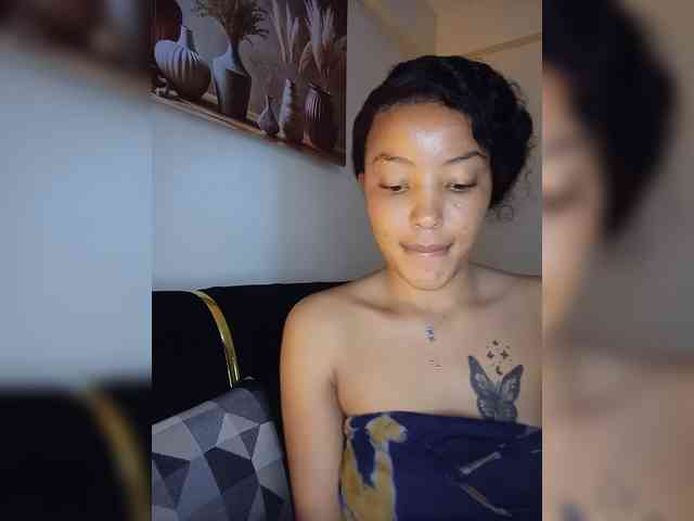 BeautifulGia webcam