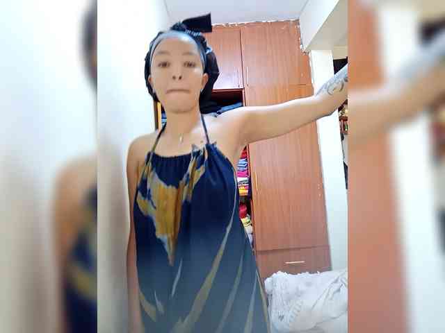 BeautifulGia webcam