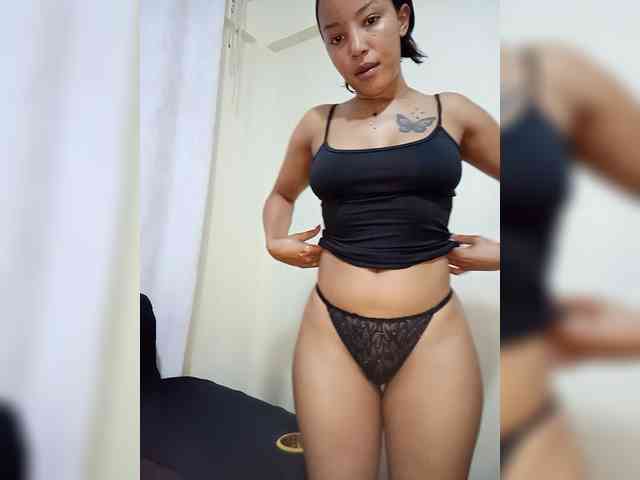 BeautifulGia webcam
