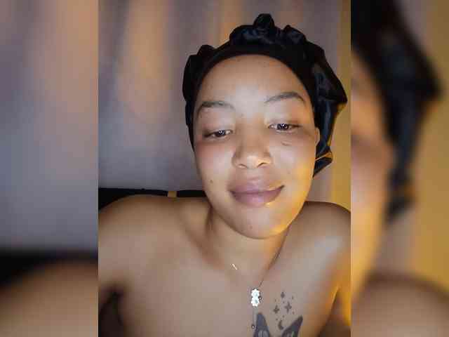 BeautifulGia webcam