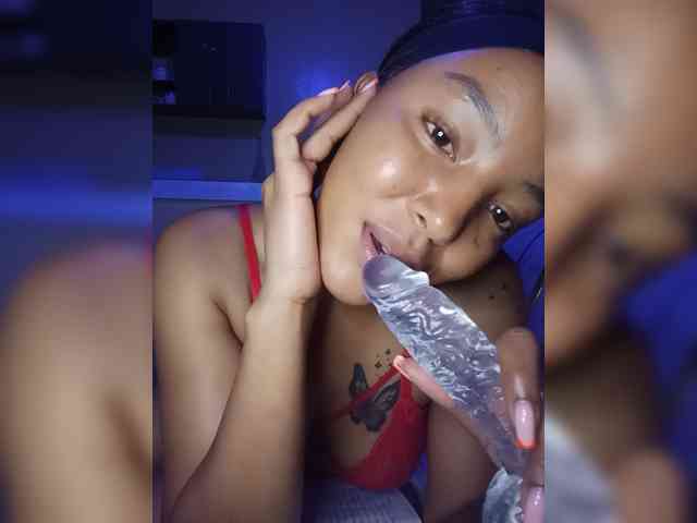 BeautifulGia webcam