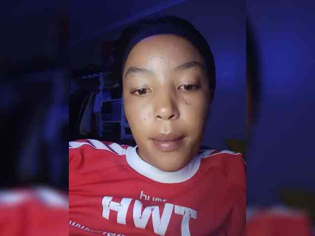 BeautifulGia webcam