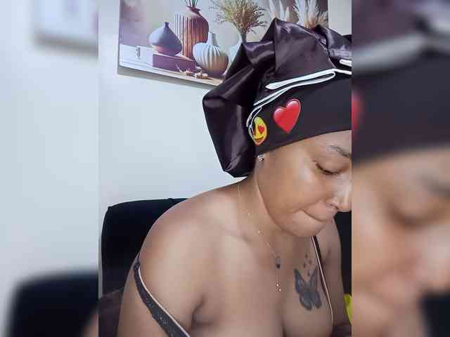 BeautifulGia webcam
