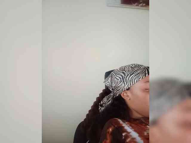 BeautifulGia webcam