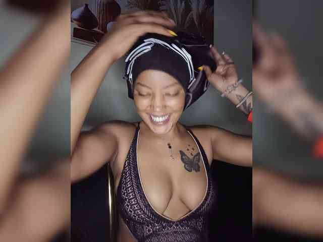 BeautifulGia webcam