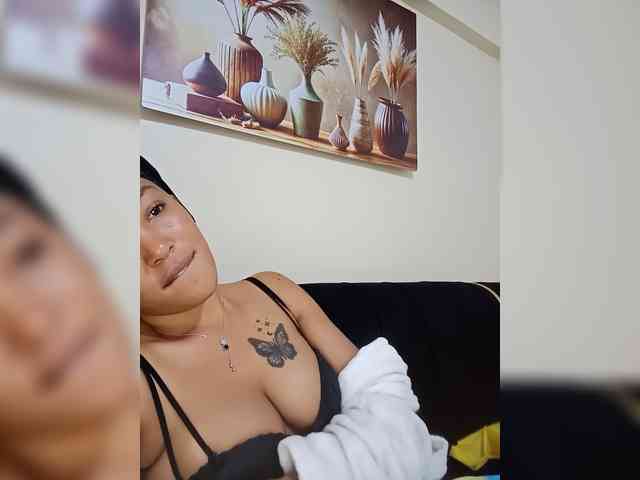 BeautifulGia webcam