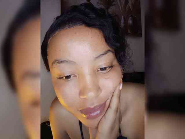 BeautifulGia webcam