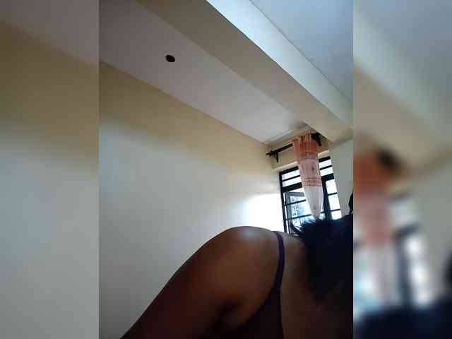 BeautifulGia webcam