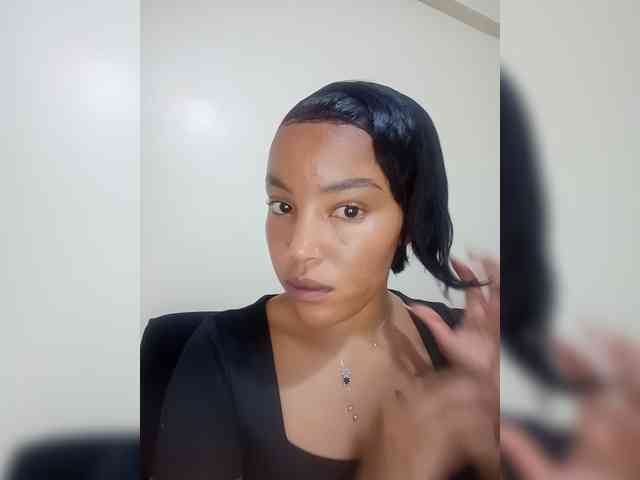 BeautifulGia webcam