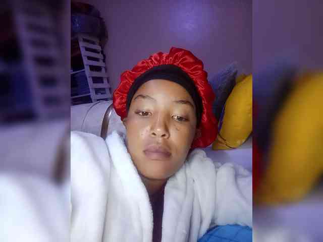 BeautifulGia webcam