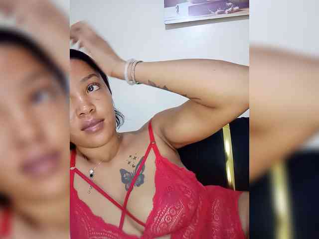 BeautifulGia webcam