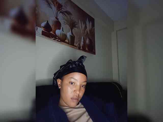 BeautifulGia webcam