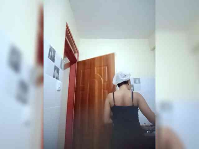 BeautifulGia webcam