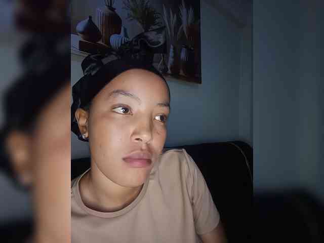 BeautifulGia webcam