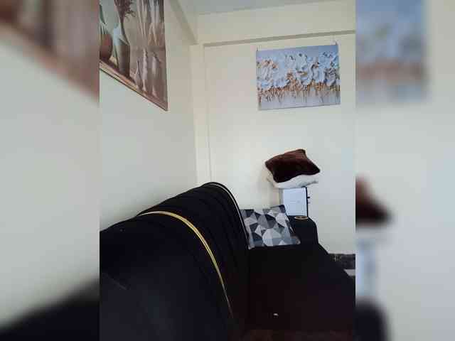 BeautifulGia webcam