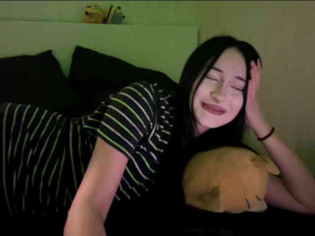 MissKisssy webcam