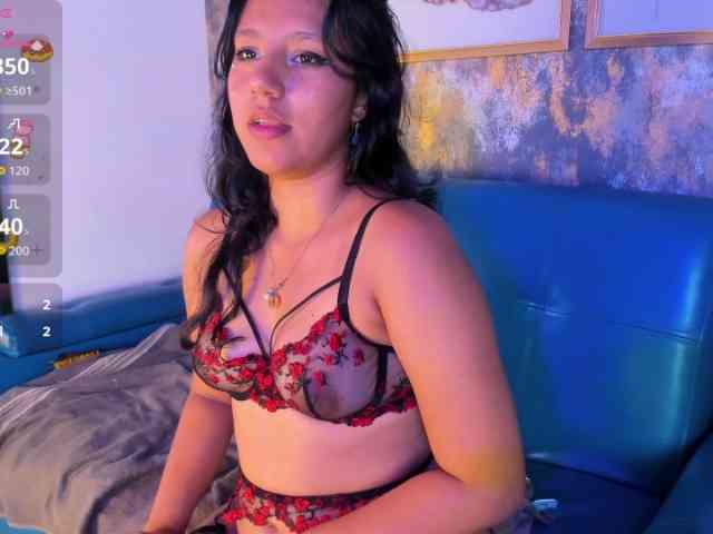 NinaSpence webcam
