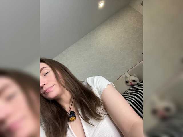 le modèle pussyhome24-7 est en webcam porno dans un show sur le site bongacams, il possède les tags suivants: White/Caucasian,Brunette,Shaved