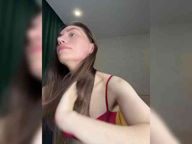 pussyhome24-7 webcam