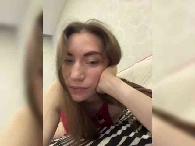 pussyhome24-7 webcam