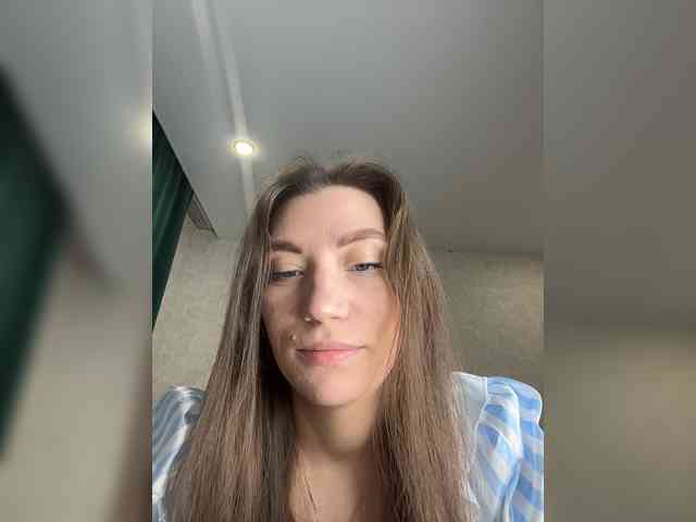 pussyhome24-7 webcam