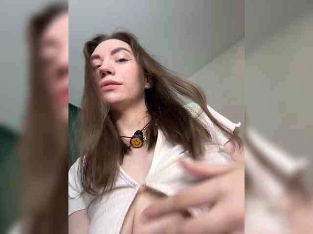 pussyhome24-7 webcam