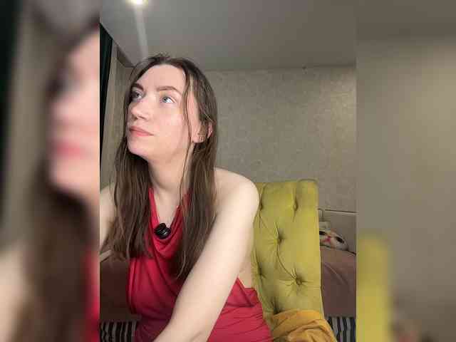 pussyhome24-7 webcam
