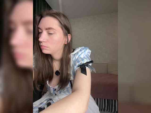 pussyhome24-7 webcam