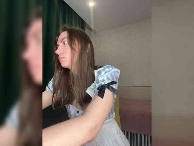 pussyhome24-7 webcam