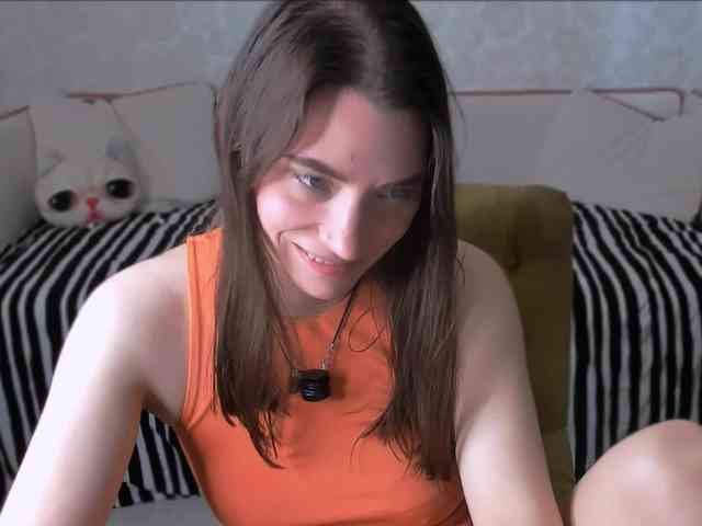 pussyhome24-7 webcam
