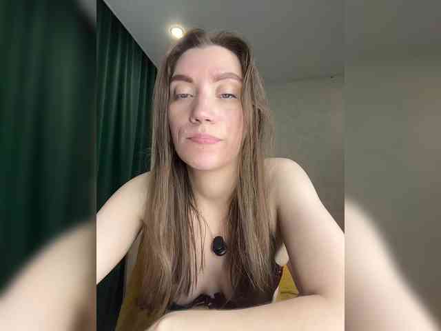 pussyhome24-7 webcam