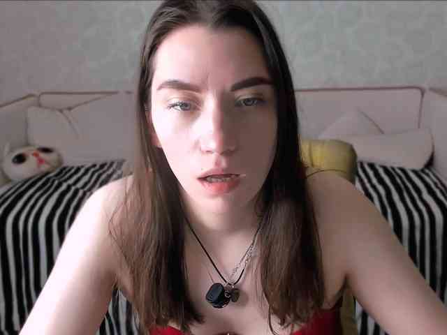 pussyhome24-7 webcam