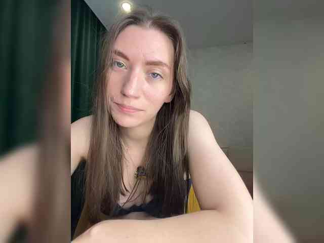 pussyhome24-7 webcam