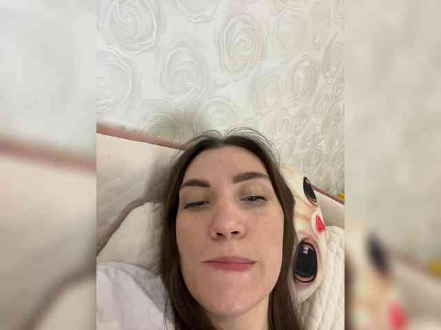 pussyhome24-7 webcam