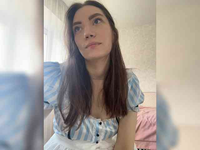 pussyhome24-7 webcam