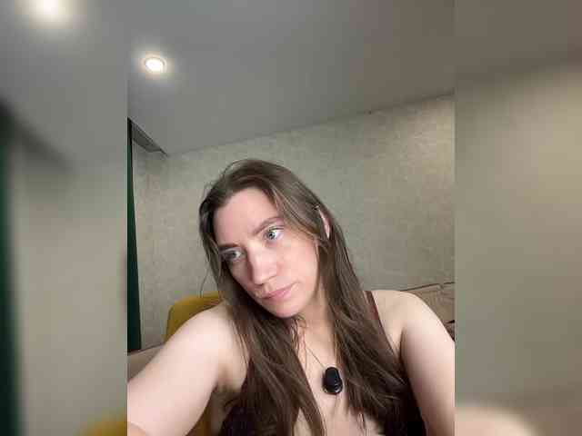 pussyhome24-7 webcam