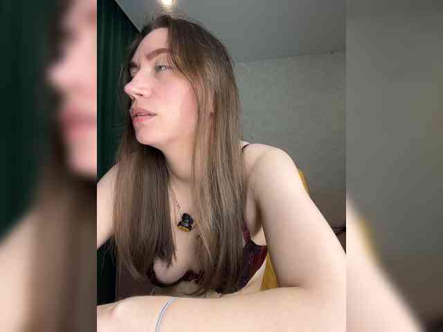 pussyhome24-7 webcam