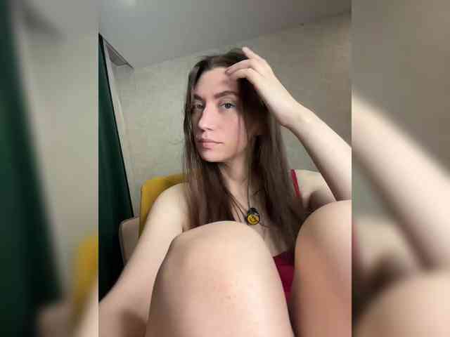 pussyhome24-7 webcam