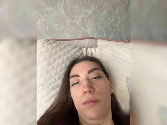 pussyhome24-7 webcam