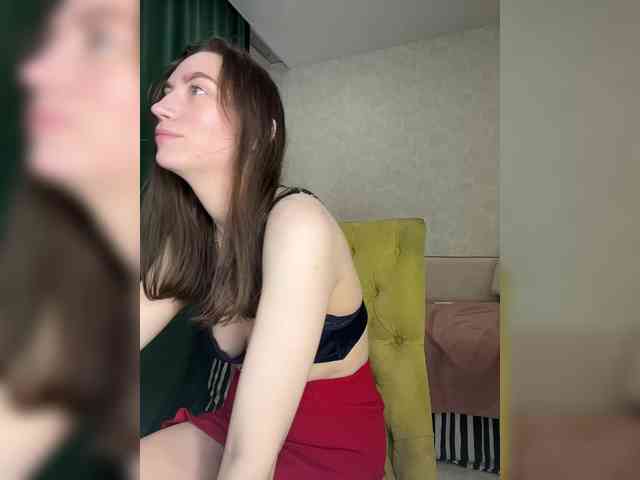pussyhome24-7 webcam